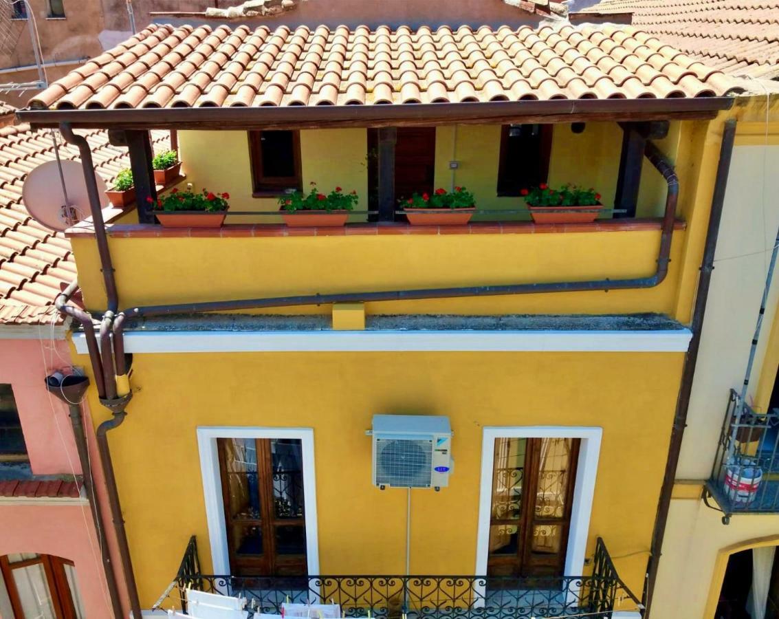 Il Terrazzino Iglesias Bed & Breakfast Bagian luar foto